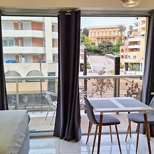 Cosy Studio 200 M From Beach & Promenade Des Anglais Nizza